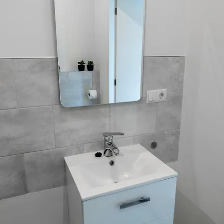 Modern In Raamsdonksveer