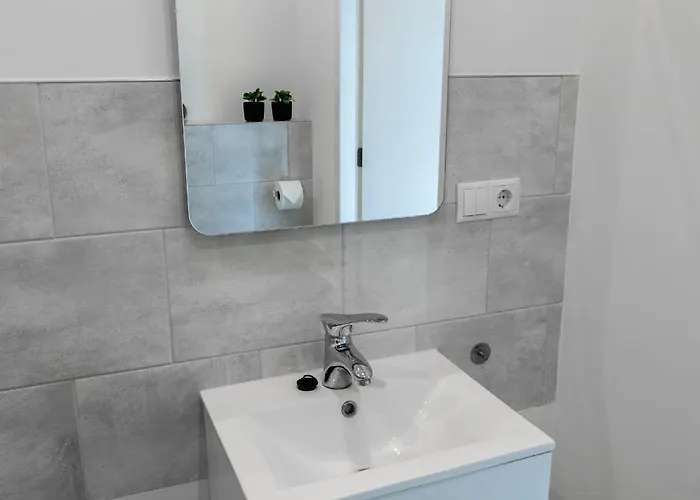 Modern In Raamsdonksveer